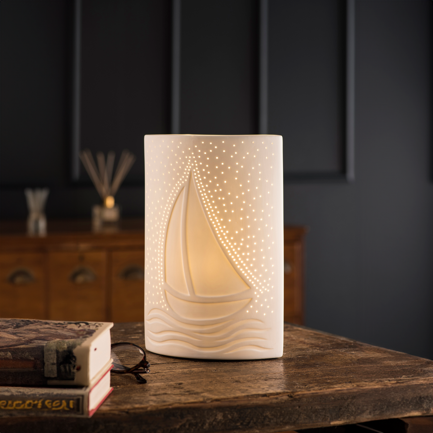 Belleek Sail Away Luminaire