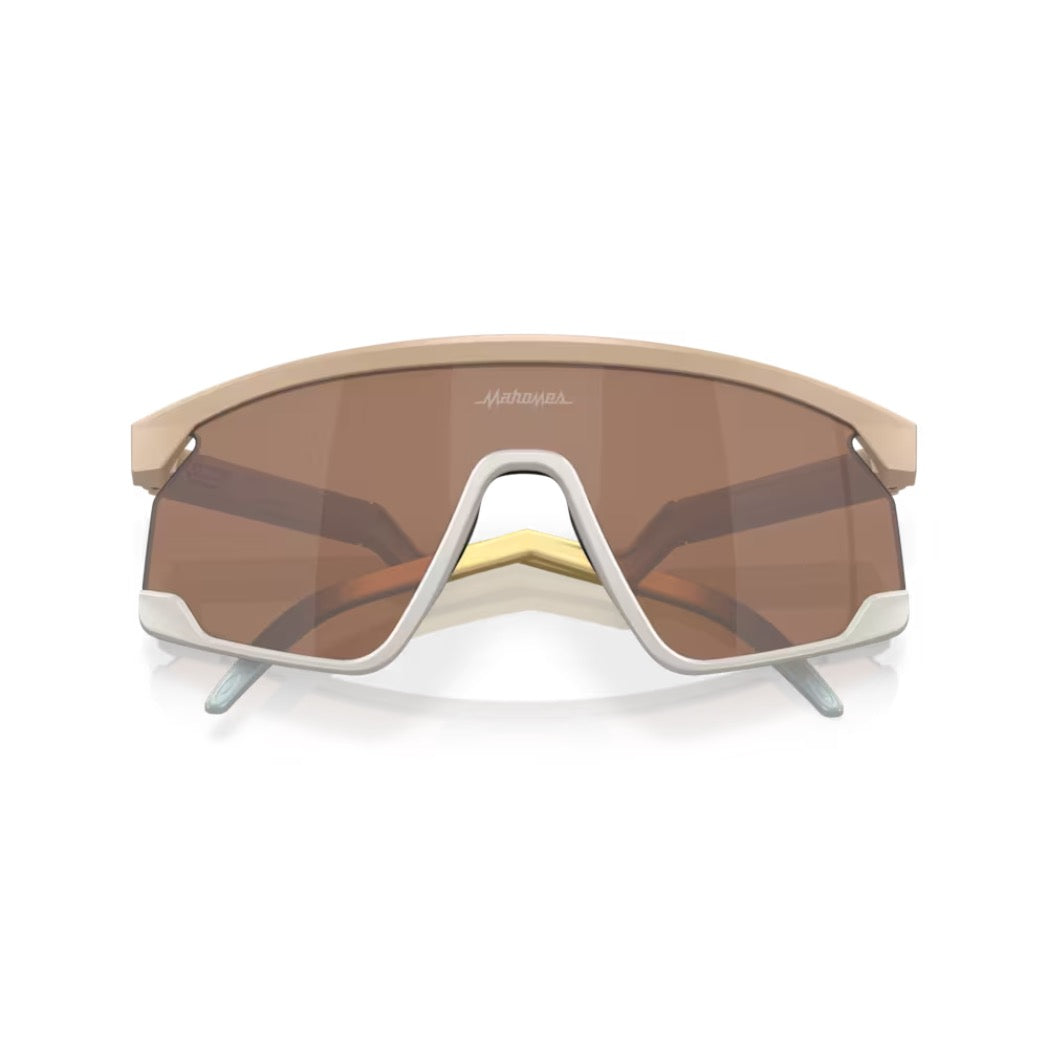OAKLEY - BXTR | Matte Terrain Tan Frame w/ Prizm Tungsten