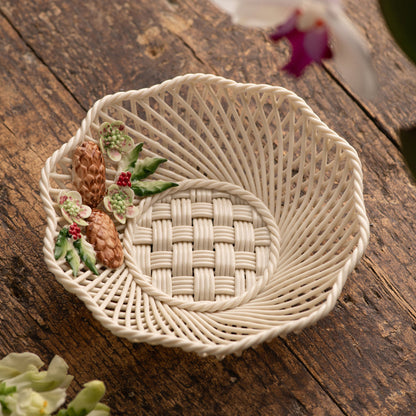 Belleek Winter Wild Irish Hedgerow Basket