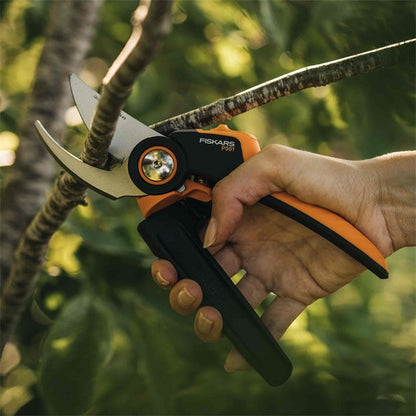 Fiskars X-series™ Bypass Pruner L P961