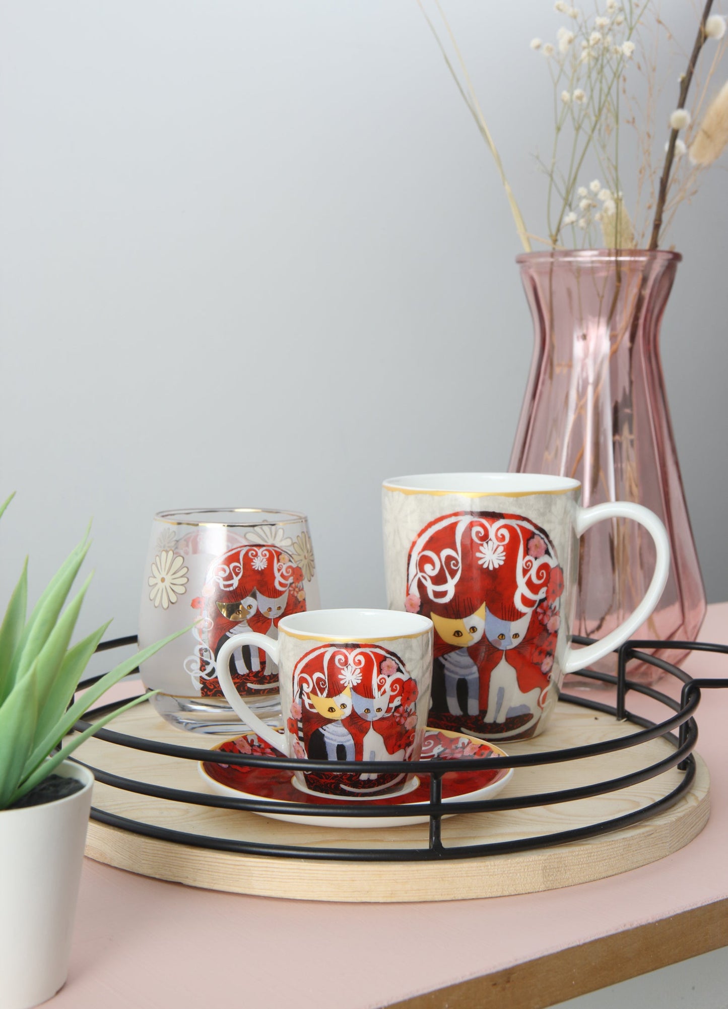 Goebel Templi dell’amore Mug - Red | Rosina Wachtmeister